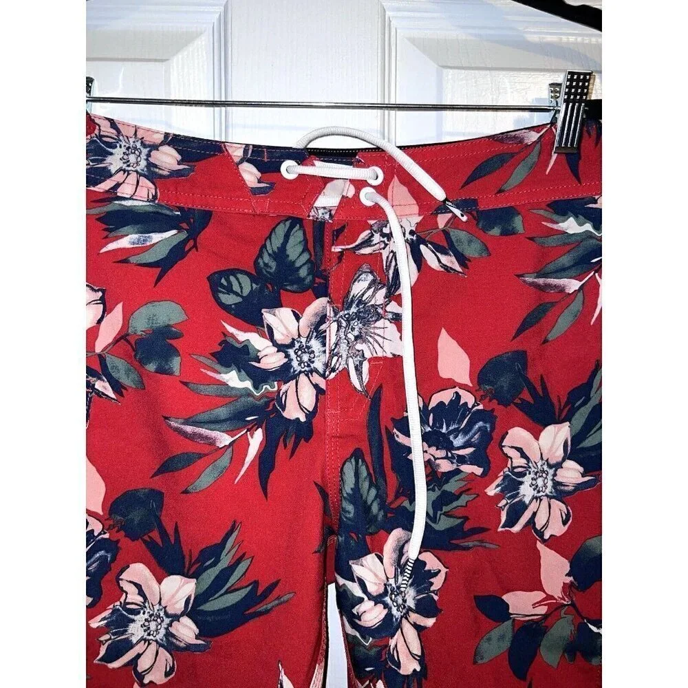 VOLCOM Maniac Boardshort Swim Trunks - CHILI RED Sz 28 Big Boys